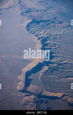 Erodiert Täler in der Atacama Wüste in der Nähe von Calama, Chile, Südamerika - Luftbild Stockfoto