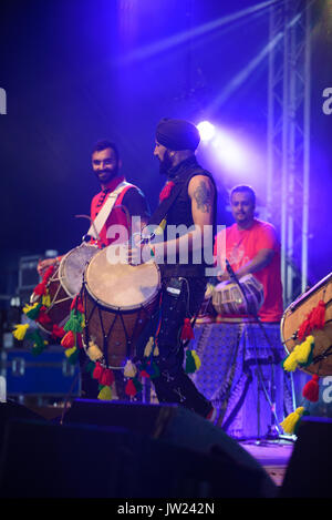 Dhol Foundation an der Wickham Music Festival 2017 Stockfoto