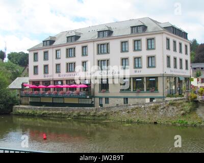 Gebäude in Josselin, Bretagne Frankreich 2017 Stockfoto