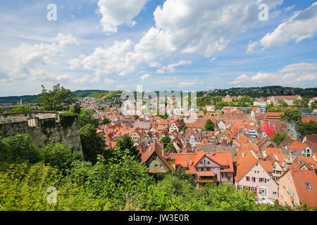 Blick von der Burg auf die Altstadt oder die historische Innenstadt von Tübingen, Baden-Württemberg, Deutschland. Stockfoto