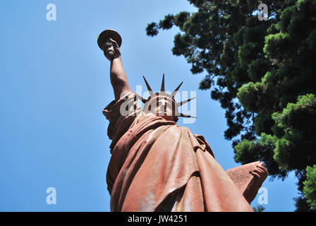 März 2, 2015 - Buenos Aires/Argentinien: Kopie der Freiheitsstatue in Plaza Barrancas de Belgrano öffentlichen Park Stockfoto