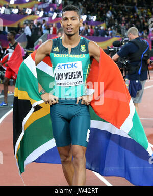 Südafrikas Wayde van Niekerk feiert gewinnen Silber bei den Männern 200 m-Finale bei Tag sieben der Leichtathletik-WM 2017 auf der Londoner Stadion. Stockfoto