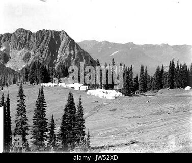 John Reese's Hotel Zeltlager bekannt als Lager der Wolken, Alta Vista, obere Paradise Valley, Mount Rainier National Park (BAR123) Stockfoto