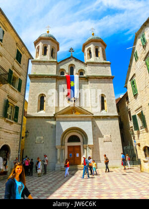 Kotor, Montenegro - Mai 07, 2014: St. Nicholas Serbisch-orthodoxe Kirche in der Altstadt von Kotor. Stockfoto