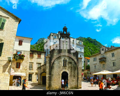 Kotor, Montenegro - Mai 07, 2014: St. Luke's Kirche St. Luke's Square Stockfoto