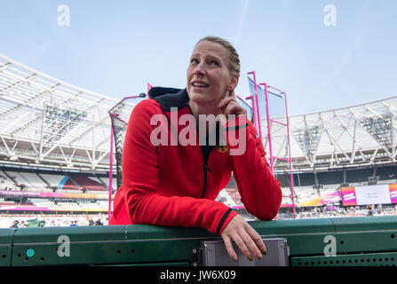 London, Großbritannien. 11 Aug, 2017. Deutsche Diskuswerfer Harting Julia während der Frauen Diskuswerfen Bestimmung an die IAAF Weltmeisterschaften, in London, UK, 11. August 2017. Foto: Bernd Thissen/dpa/Alamy leben Nachrichten Stockfoto