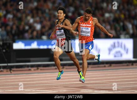 London, Großbritannien. 11 Aug, 2017. Akihiko NAKAMURA (JPN) und Eelco SINTNICOLAAS (NED) Gebühr für die Zeile in der mens Zehnkampf 400 m. IAAF Leichtathletik WM. London Olympiastadion. Queen Elizabeth Olympic Park. Stratford. London. UK. 11.08.2017. Credit: Sport in Bildern/Alamy leben Nachrichten Stockfoto