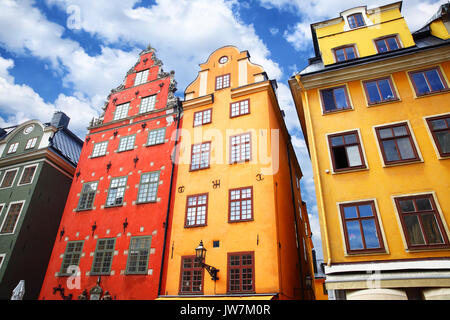 Die bekanntesten Häuser in Stockholm auf Platz Stortorget, Schweden Stockfoto