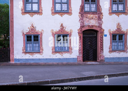 Luftmalerei Fresken an der Kolblhaus Dedlerhaus, Oberammergau, Garmisch-Partenkirchen, Bayern, Deutschland Stockfoto