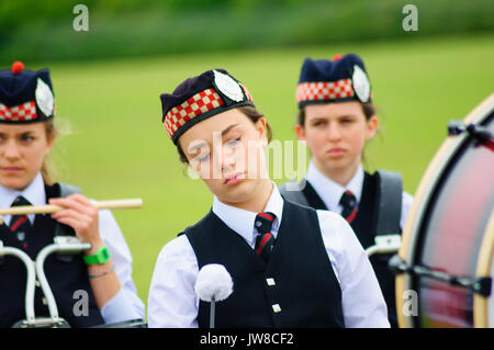 Wettbewerber in der Britischen Pipe Band Championships in Paisley, Schottland im St James Spielfelder am 20. Mai 2017 Stockfoto