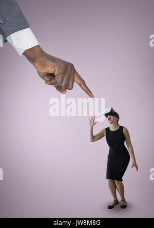 Digital composite von Hand an der Angst Geschäftsfrau im VR-Headset gegen rosa Hintergrund zeigen Stockfoto