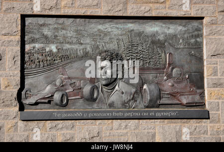 Gedenktafel zum Grand Prix Fahrer Thomas maldwyn Pryce, ruthin, North Wales Stockfoto