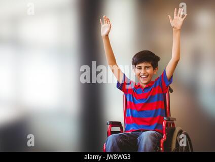 Digital composite behinderter Junge im Rollstuhl vor unscharfen Hintergrund Stockfoto