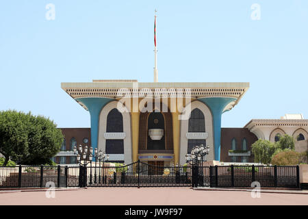 Al Alam Palast in Maskat, Oman, am 10. August 2017. Der Palast ist vor allem durch die Landes Lineal verwendet, Sultan Qaboos, für zeremonielle Funktionen. Stockfoto