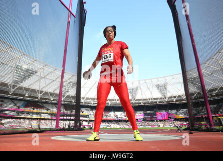 China's bin Feng konkurriert im Diskuswerfen der Frauen Qualifizieren während der Tag acht der Leichtathletik-WM 2017 auf der Londoner Stadion Stockfoto