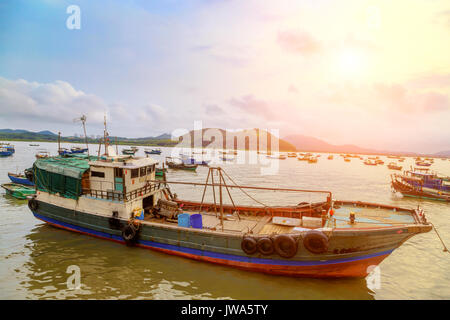 Sunset Landschaft der Chinesischen City Wharf Stockfoto