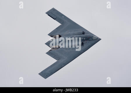 Northrop Grumman B-2 Spirit Stealth Bomber Jet Flugzeug des US Air Force Global Strike Command. Benannt nach Spirit of Pennsylvania, fliegt auf der RIAT Airshow Stockfoto