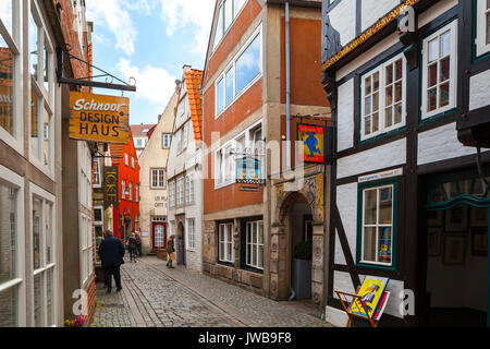 BREMEN, Deutschland - 16 April 2016: Bunte Häuser in historische Schnoorviertel in Bremen, Deutschland Stockfoto