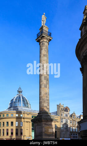 Das Gray's Monument ist eine Säule im Stadtzentrum von Newcastle upon Tyne. Nordengland. Das denkmalgeschützte Denkmal steht 130 Fuß hoch. Stockfoto