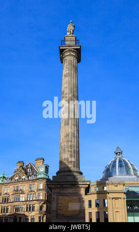 Gray's Monument ist eine Spalte in Newcastle City Centre. Northern England. Die Klasse 1 unter Denkmalschutz steht 130 m hoch. Stockfoto