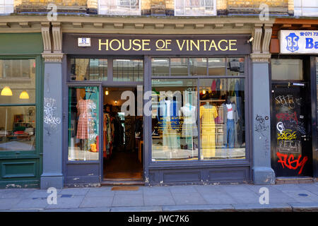 Das Haus von Vintage Kleidung Shop in Cheshire Street, London E2 Stockfoto