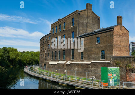 Umgebaute Viktorianische am Kanal gelegenes Fisch und Kohle in die Kohle Tropfen Hof, King's Cross, London UK Stockfoto