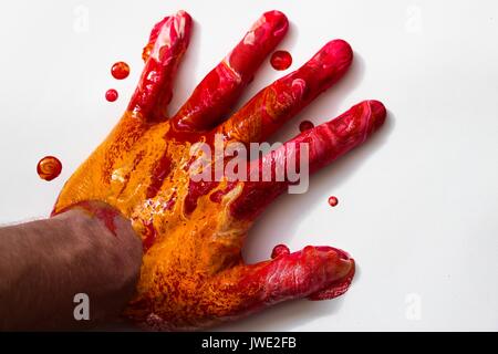 Vollständig von Hand in der Farbe in verschiedenen Farben auf einem weißen Hintergrund. Stockfoto