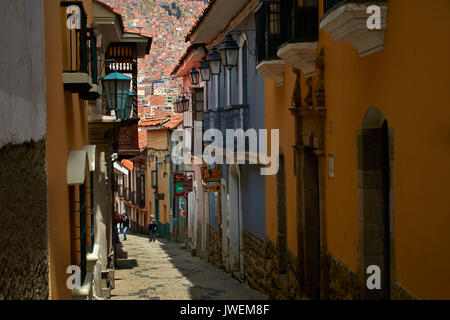 Engen steilen gepflasterten Straße Calle Jaen, La Paz, Bolivien, Südamerika Stockfoto