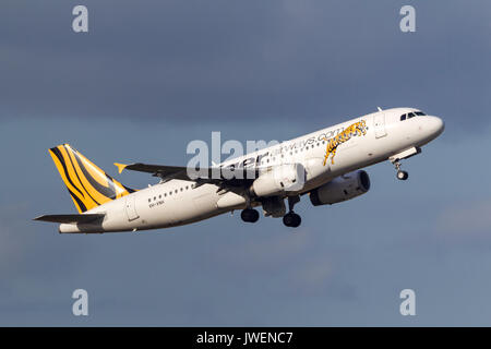 Low Cost Airline Tiger Airways Airbus A320-232 VH-vnh Abfahrt Melbourne International Airport. Stockfoto