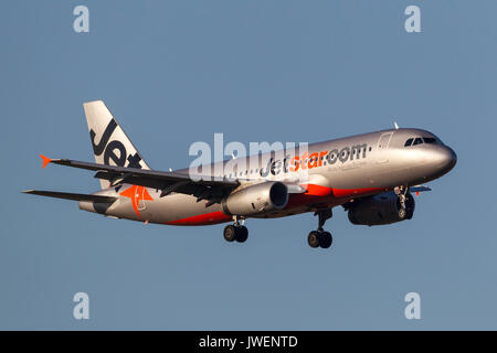 Jetstar Airways Airbus A320-232 VH-VGF auf Annäherung an der Melbourne International Airport zu landen. Stockfoto
