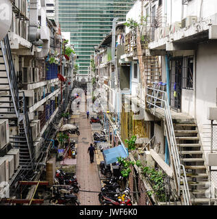 Bangkok, Thailand - 20.Juni 2017. Alte Wohnung in der Innenstadt in Bangkok, Thailand. Bangkok ist das wirtschaftliche Zentrum von Thailand und das Herz der Cou Stockfoto