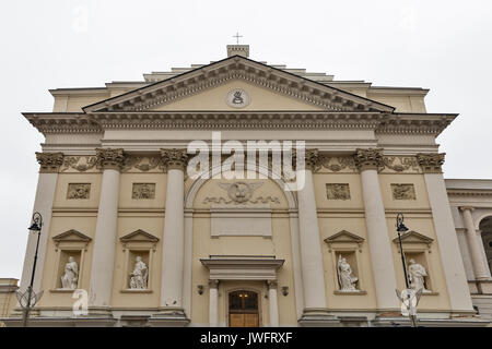 Akademische Kirche der Hl. Anna Fassade in Warschau, Polen Stockfoto