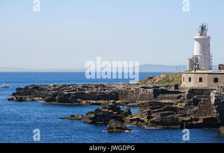 Tarifa, Spanien, Europa: der Leuchtturm von Punta de Tarifa, dem südlichsten Punkt der Iberischen Halbinsel und dem europäischen Festland Stockfoto