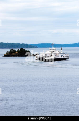 Die BC Fähren Autofähre MV Skeena Königin Segeln mit Autos und Passagiere von Swartz Bay Vancouver Island British Columbia Kanada Stockfoto
