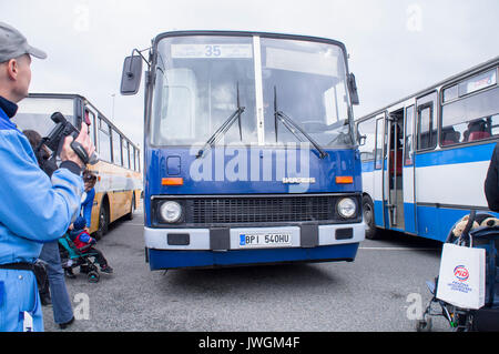 Ikarus 260 Bus, 25-jähriges Jubiläum der ROPID Stockfoto