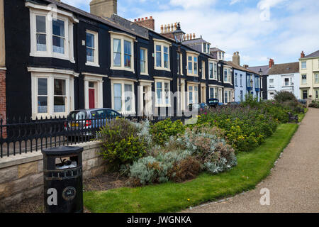 Reihe viktorianischer Reihenhäuser in Hartlepool, England, Großbritannien Stockfoto