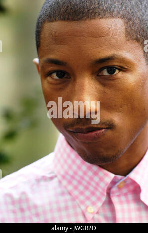 Pharrell Williams besucht Brooklyn Element Media Day Beverly Wilshire Hotel August 1,2009 Beverly Hills, Kalifornien. Stockfoto