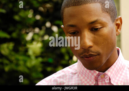 Pharrell Williams besucht Brooklyn Element Media Day Beverly Wilshire Hotel August 1,2009 Beverly Hills, Kalifornien. Stockfoto