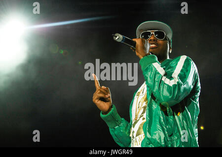 Rapper NAS mit 2008 Rock Bells Glen Helen Pavilion Los Angeles. Stockfoto