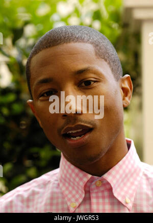 Pharrell Williams besucht Brooklyn Element Media Day Beverly Wilshire Hotel August 1,2009 Beverly Hills, Kalifornien. Stockfoto