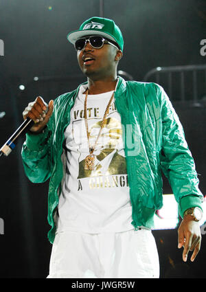 Rapper NAS mit 2008 Rock Bells Glen Helen Pavilion Los Angeles. Stockfoto