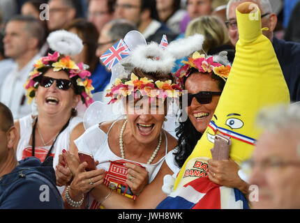 London, Großbritannien. 11 Aug, 2017. Die Zuschauer auf der Tribüne beim IAAF World Championships in London, UK, 11. August 2017. Foto: Bernd Thissen/dpa/Alamy leben Nachrichten Stockfoto