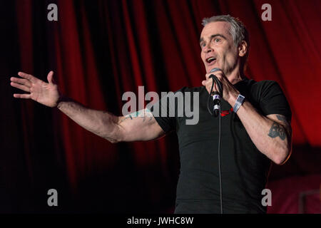 San Francisco, Kalifornien, USA. 11 Aug, 2017. HENRY ROLLINS während der Außerhalb landet Musik Festival im Golden Gate Park in San Francisco, Kalifornien Quelle: Daniel DeSlover/ZUMA Draht/Alamy leben Nachrichten Stockfoto