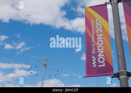 London, Großbritannien. 12 Aug, 2017. Die Besucher der Welt Internationale Leichtathletik WM 2017 auf dem Londoner Olympiastadion. London, Großbritannien. Credit: Julio Etchart zu ihrem/Alamy leben Nachrichten Stockfoto