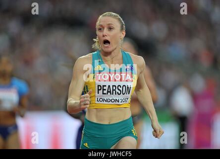 London, Großbritannien. 12 Aug, 2017. London, Großbritannien. 12 Aug, 2017. Sally Pearson (AUS) sieht überrascht zu ihr in den Frauen 100m Hürden Finale gewinnen. IAAF Leichtathletik WM. London Olympiastadion. Queen Elizabeth Olympic Park. Stratford. London. UK. 12.08.2017. Credit: Sport in Bildern/Alamy leben Nachrichten Stockfoto