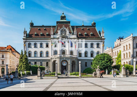 Der Universität Ljubljana. Das Hauptgebäude ist auf dem Platz Kongresni trg in der Altstadt von Ljubljana, Slowenien, Europa Stockfoto