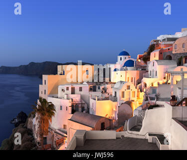 Das Dorf Oia, Santorini, Griechenland Stockfoto