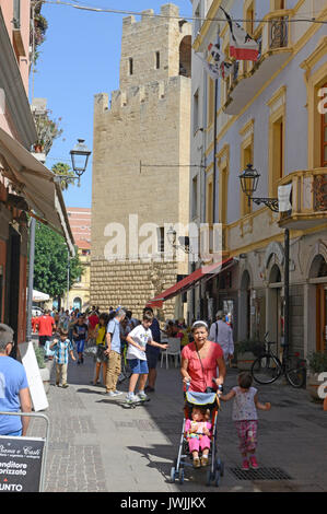 Street Scene, Oristano, Sardinien, Italien Stockfoto