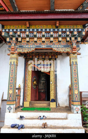 Thimpu, Bhutan - 30.August 2015. Details eines Tibetischen Klosters in Thimpu, Bhutan. Bhutan ist ein kleines Land im Himalaya zwischen Tibet und Indien. Stockfoto