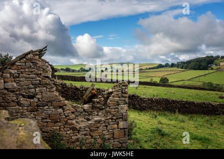 Landschaft Landschaft von cononley Minen (Minen über Ruine) und einen Spaziergang durch Lothersdale, Yorkshire, Großbritannien Stockfoto